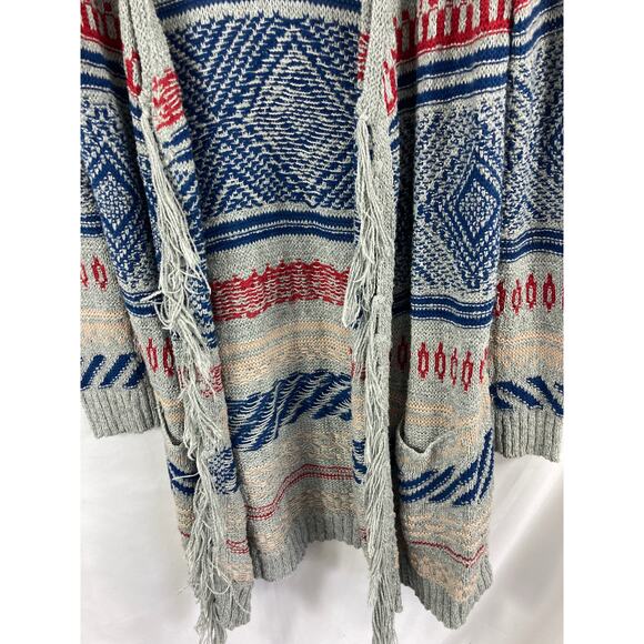 American Eagle Patterned Fringe Longline Knit Cardigan Size Medium - Picture 2 of 6